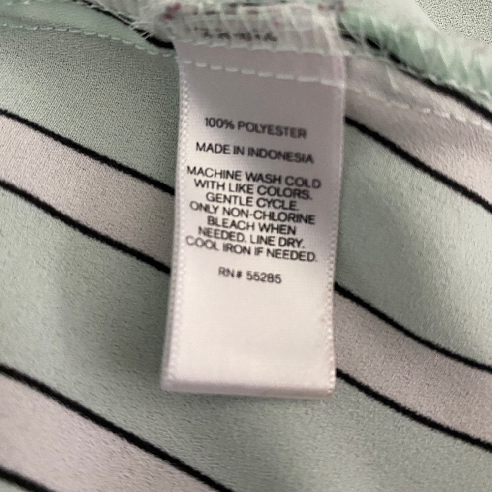 Express button down blouse - Picture 3 of 3